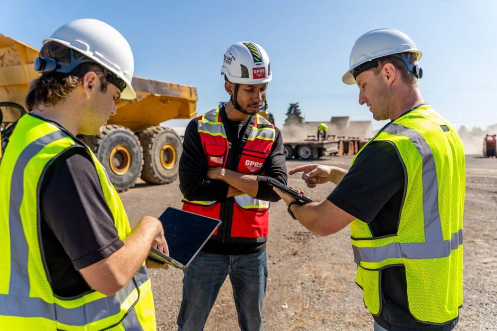 SiteMap being viewed on tablets on a worksite