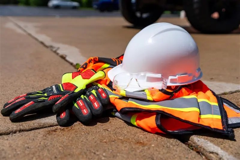 Construction Industry Achieves 17% Drop in Serious Injuries with Safety Innovation Leading the Way